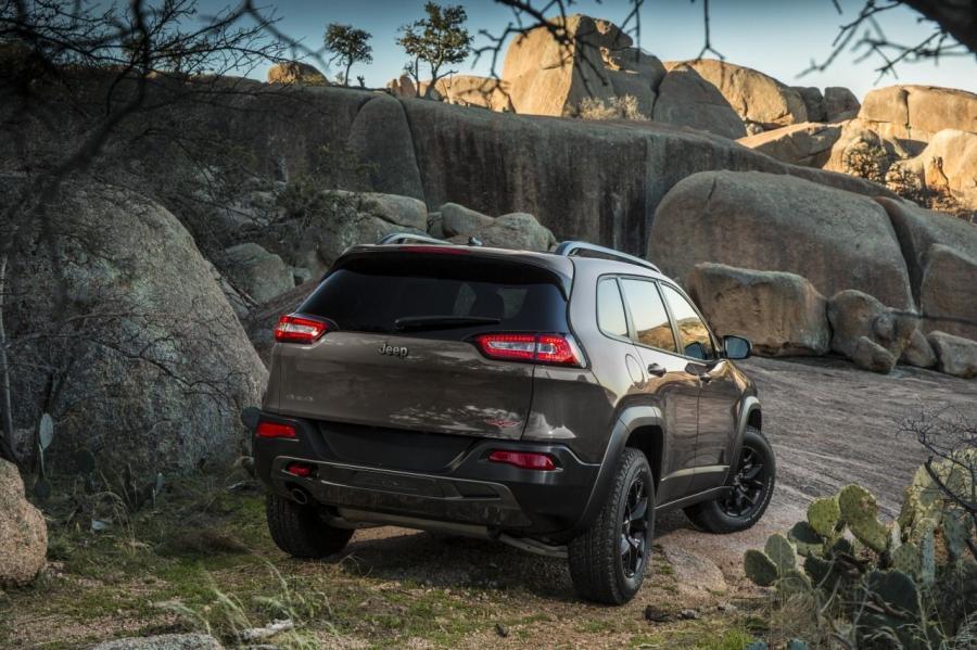  Jeep Cherokee 2014 года  (фото 45 из 88)